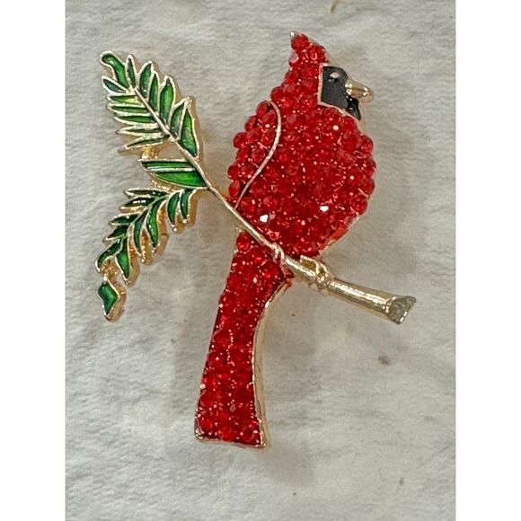 Sparkling Red Cardinal Rhinestone Pin – Gold Tone with Green Enamel Leaves CP03 - Picture 3 of 4